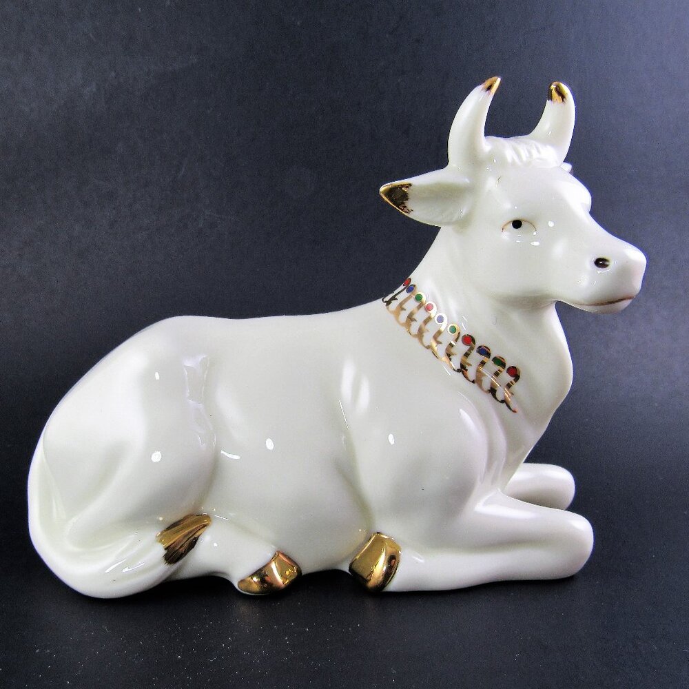 BonTon Jade Porcelain Collection Nativity Sitting Cow Calf Figurine (C33)